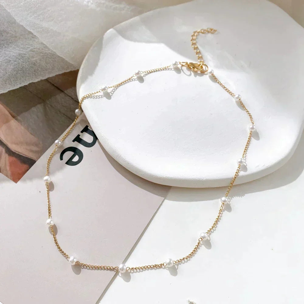 Small Elegant Pearl Necklace